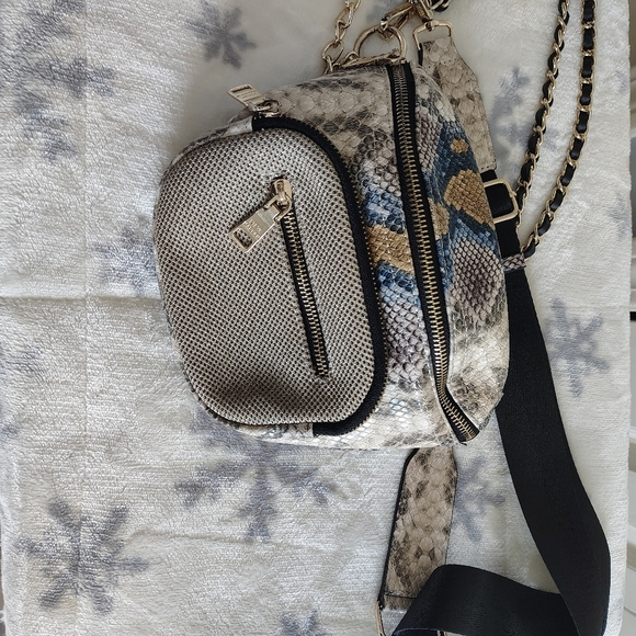 Steve Madden Cliff Multi Snake Crossbody Bag - Picture 5 of 10
